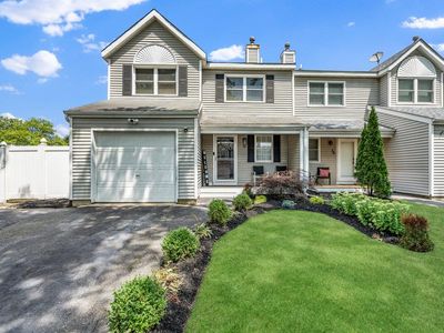 38 Oak Street, Central Islip, NY, 11722