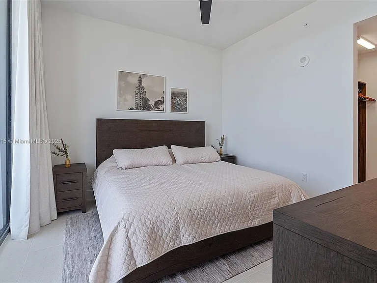 601 NE 1st Ave #5007 — Photo 23
