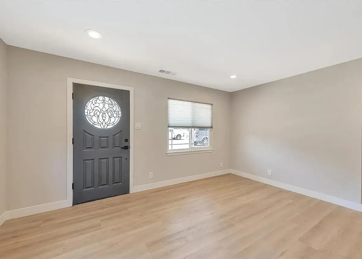 Building Photo - 1736 Marich Way