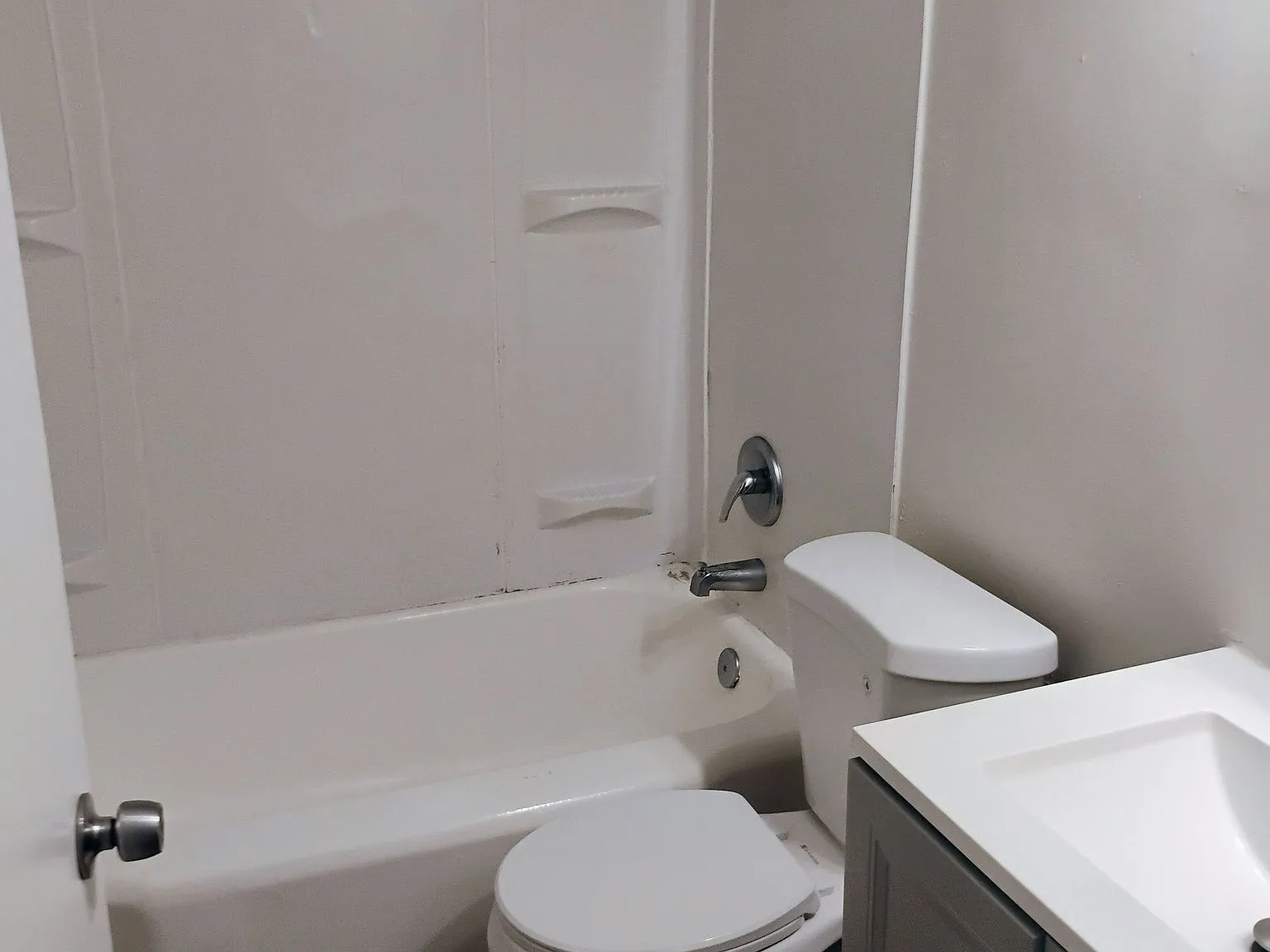 1 bed, 1.0 bath, $1,575 — Photo 3
