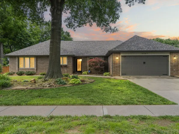 2267 W Nottingham Street, Springfield, MO 65810