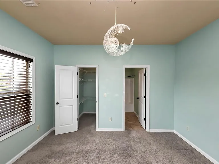 6059 Cove Park Dr — Photo 36
