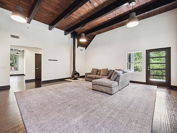 3rd image of 11818 Deep Woods Dr