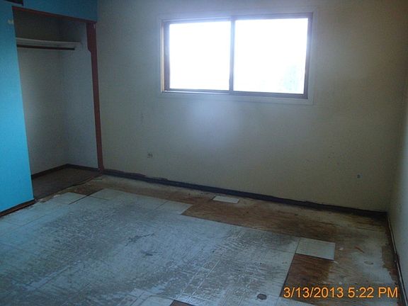 5th image of 820 Southmoor St