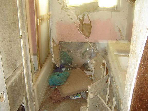 4th image of 6510 Gammage St