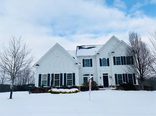 229 Pine Crest Ct, Gibsonia, PA 15044