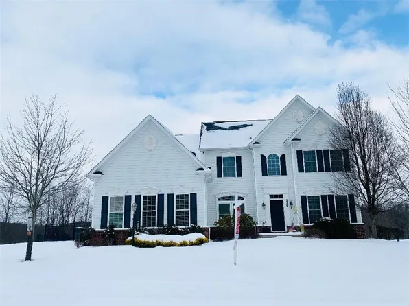 229 Pine Crest Ct, Gibsonia, PA 15044