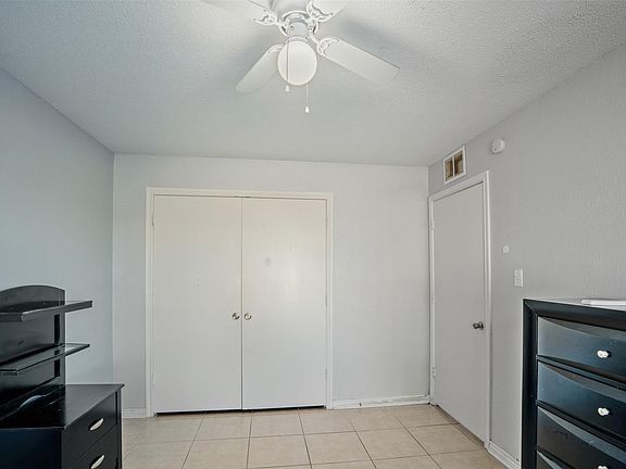 4th image of 150 S Main St APT 101