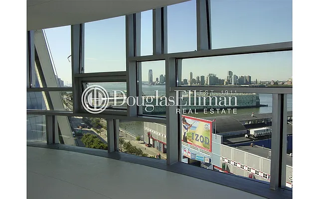 Rented by Douglas Elliman | media 32