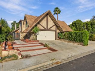 27175 Rio Garza Dr, Santa Clarita, CA 91354