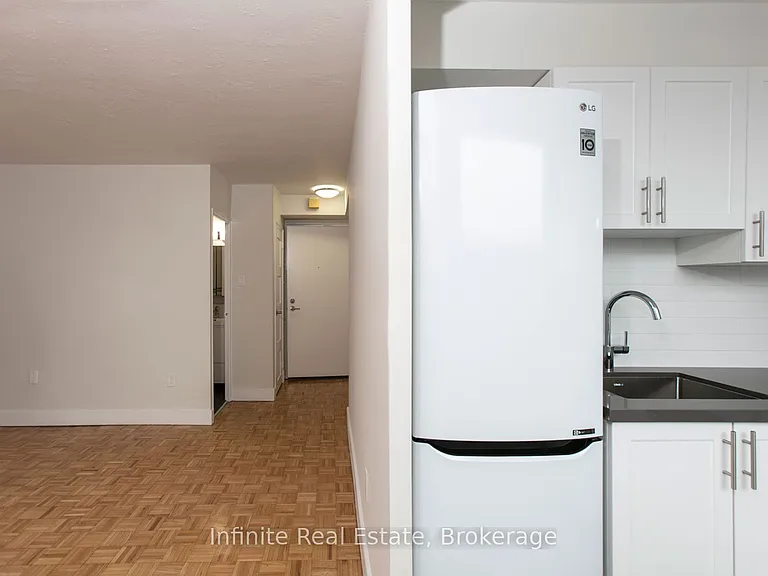 485 Huron St #502 — Photo 5