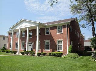 899 Neff Rd APT 1, Grosse Pointe, MI 48230