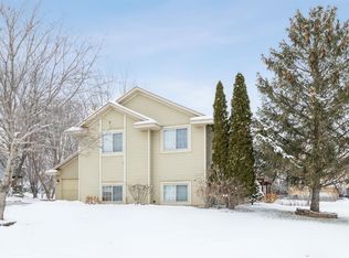 1408 Thistle Ln, Shakopee, MN 55379