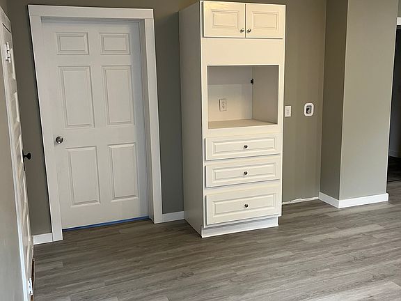 3rd image of 57 S 2nd St #1