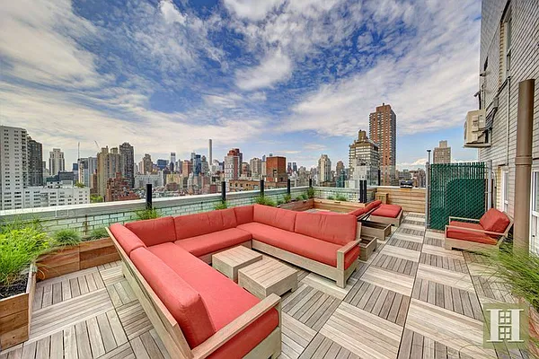 Sold by Halstead Real Estate | media 8