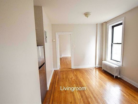 3rd image of 2521 31st Ave APT C12