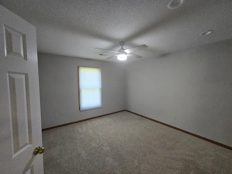 3700 Falmouth Dr — Photo 12
