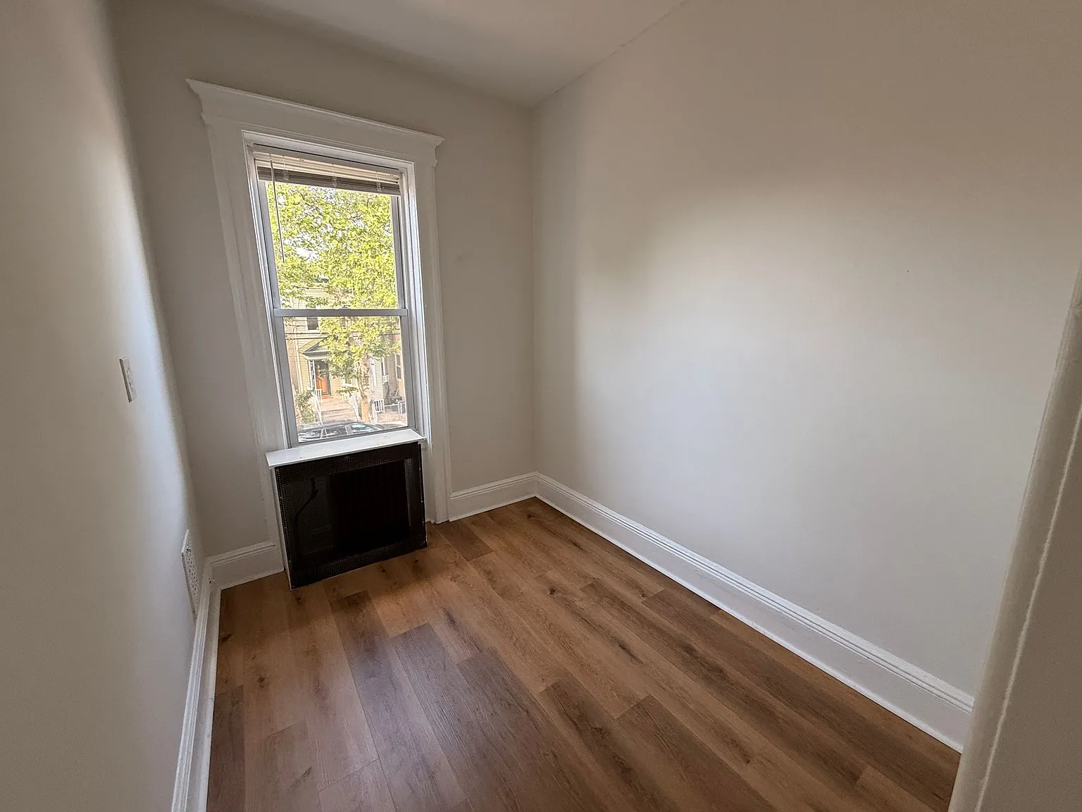 133 Boyd Ave — Photo 4