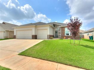 608 NW 181st St, Edmond, OK 73012