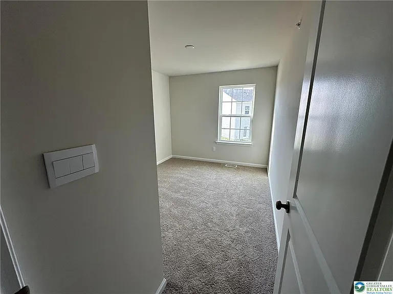 1145 Martin Rd — Photo 31