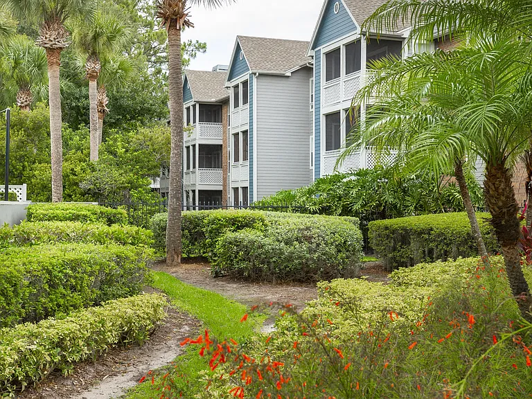 Twelve Oaks at Windermere — Photo 23