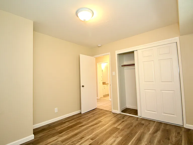 205 Smalley Ave #1 — Photo 15