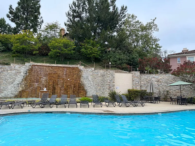 1355 Sky Ridge Ct — Photo 15
