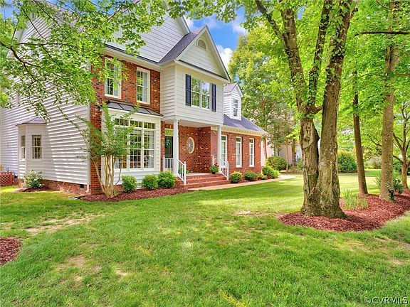 2nd image of 9522 Stone Spring Dr