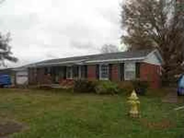 3815 State Route 100 W, Henderson, TN 38340
