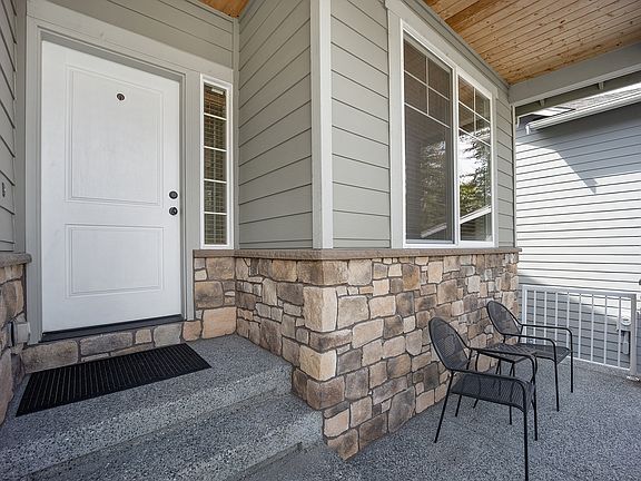 2nd image of 5025 240th Pl SE
