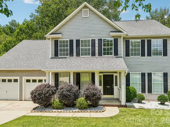12119 Meadow Post Ln, Charlotte, NC 28269