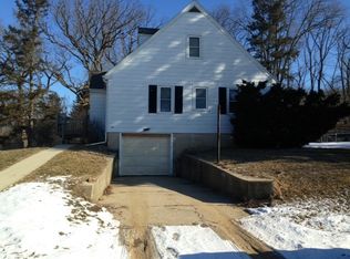 1303 Elkhorn Rd, Lake Geneva, WI 53147