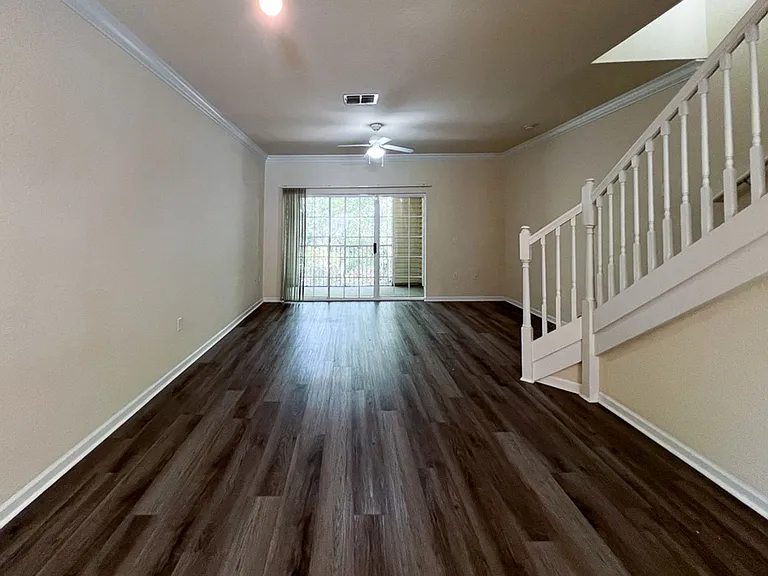 4886 NW 46th Pl #106 — Photo 7