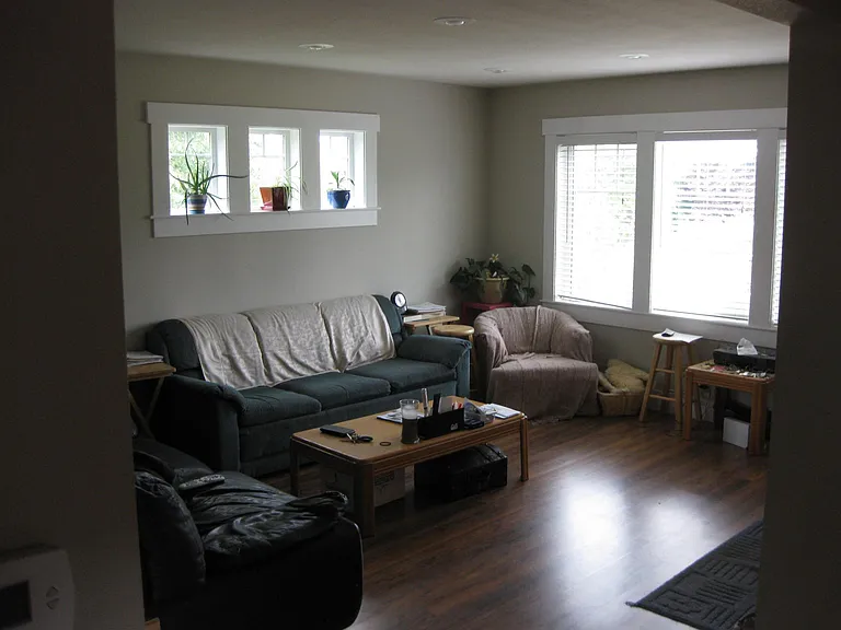 2701 Elm St — Photo 1
