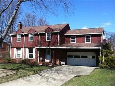2nd image of 228 Wolcott Dr