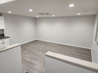 8826 Wakefield Ave, Panorama City, CA 91402