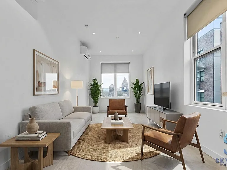 478 Maple St #4C — Photo 2