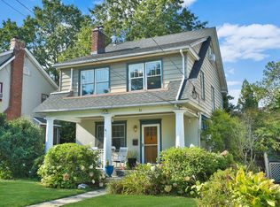 31 Parcot Ave, New Rochelle, NY 10801