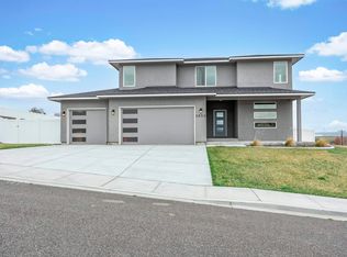 3850 Orchard St, West Richland, WA