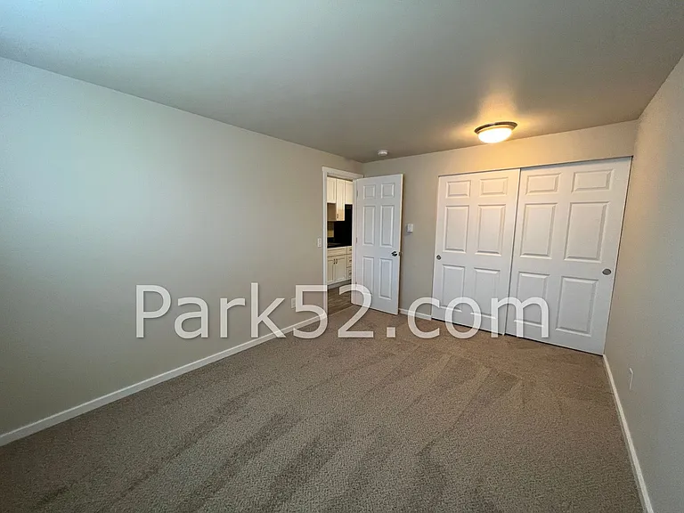 14406 Pacific Ave S #15 — Photo 6