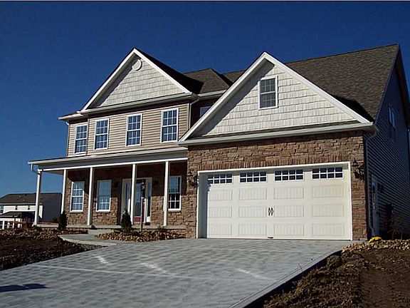 2nd image of 215 Jacobs Way
