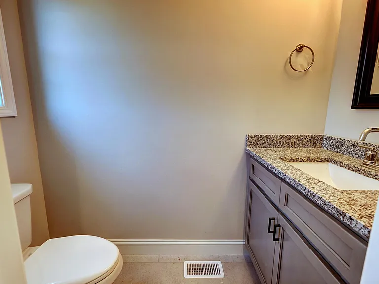 690 New Haven Ave — Photo 17