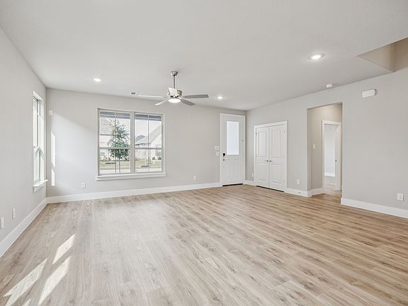 5th image of 432 Lost Creek Trl