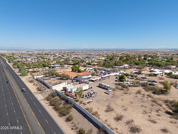4th image of 6045 N DYSART Road