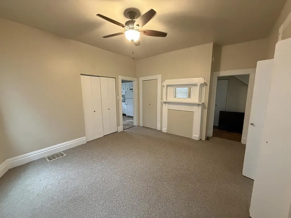 1 bed, 1.0 bath, 755 sqft, $820 — Photo 4