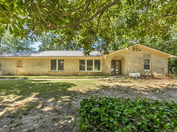 112 Forest Lake Dr, Warner Robins, GA 31093
