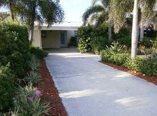 38 Aqua Ra Dr, Jensen Beach, FL 34957