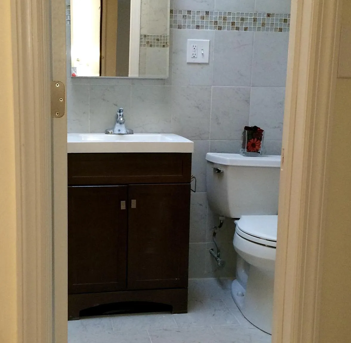 37 Van Wagenen Ave — Photo 3