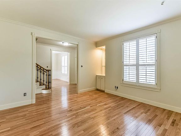 5th image of 4603 Willow St
