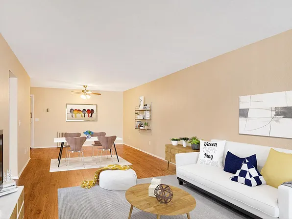 Country Club Gardens